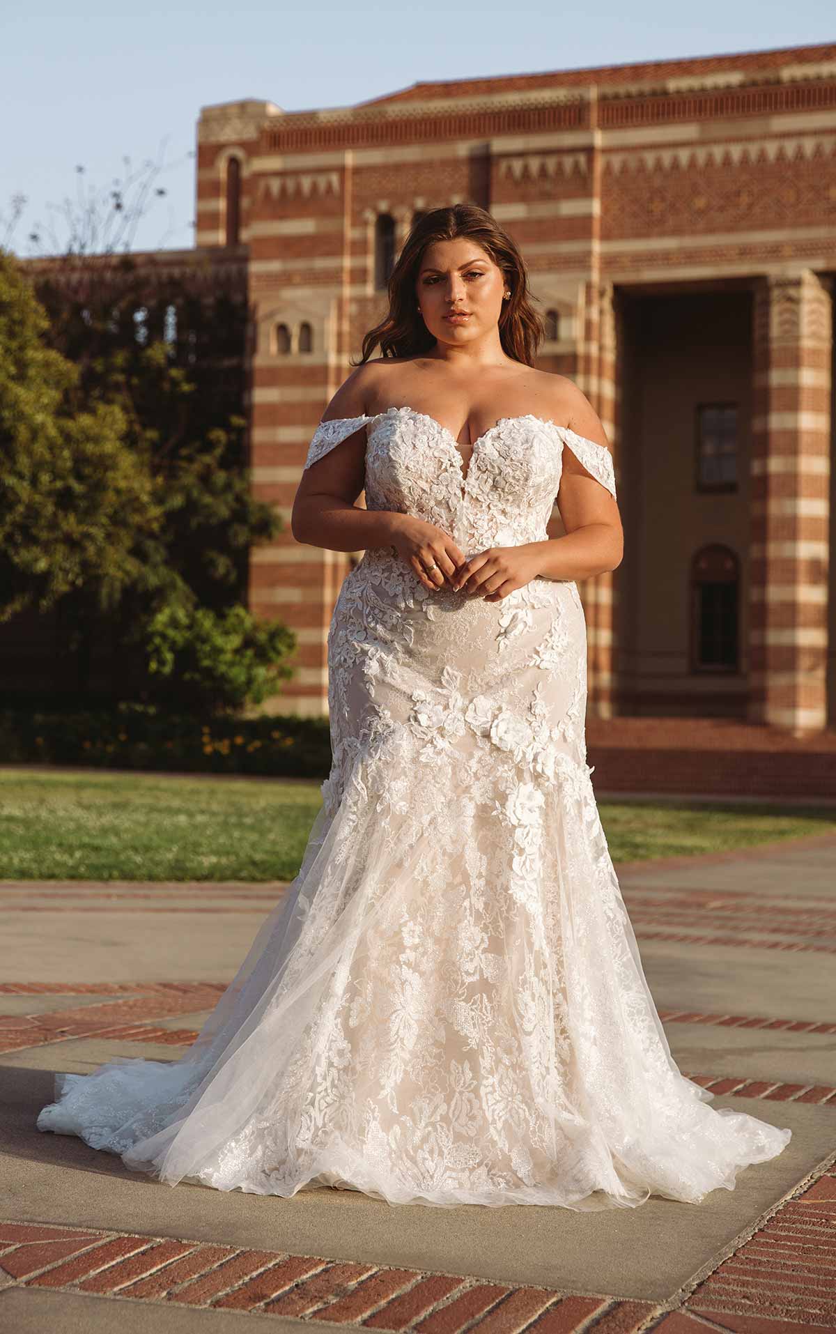 Modest Long Sleeve Plus Size Wedding Dress – daisystyledress
